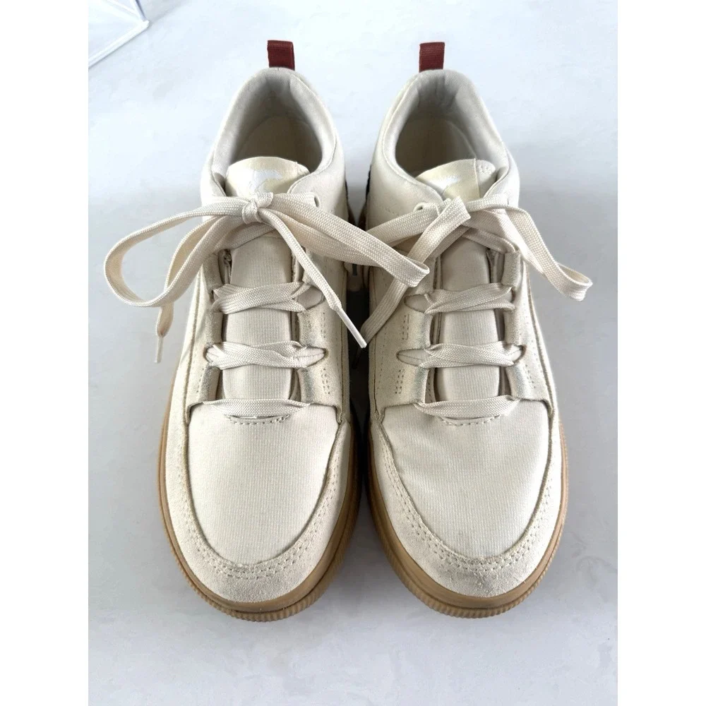 Sorel Out N About Women's size 9 waterproof Sneakers